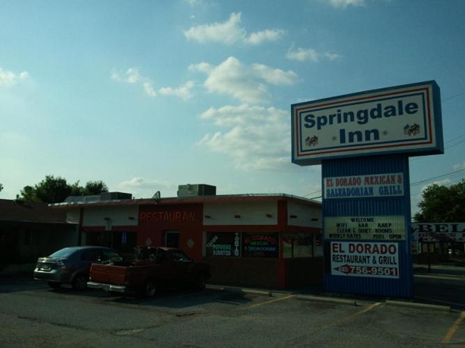 Springdale Inn Εξωτερικό φωτογραφία